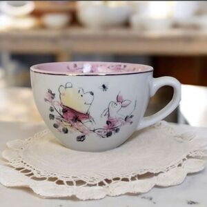 Disney Winnie the Pooh Collectible Mug